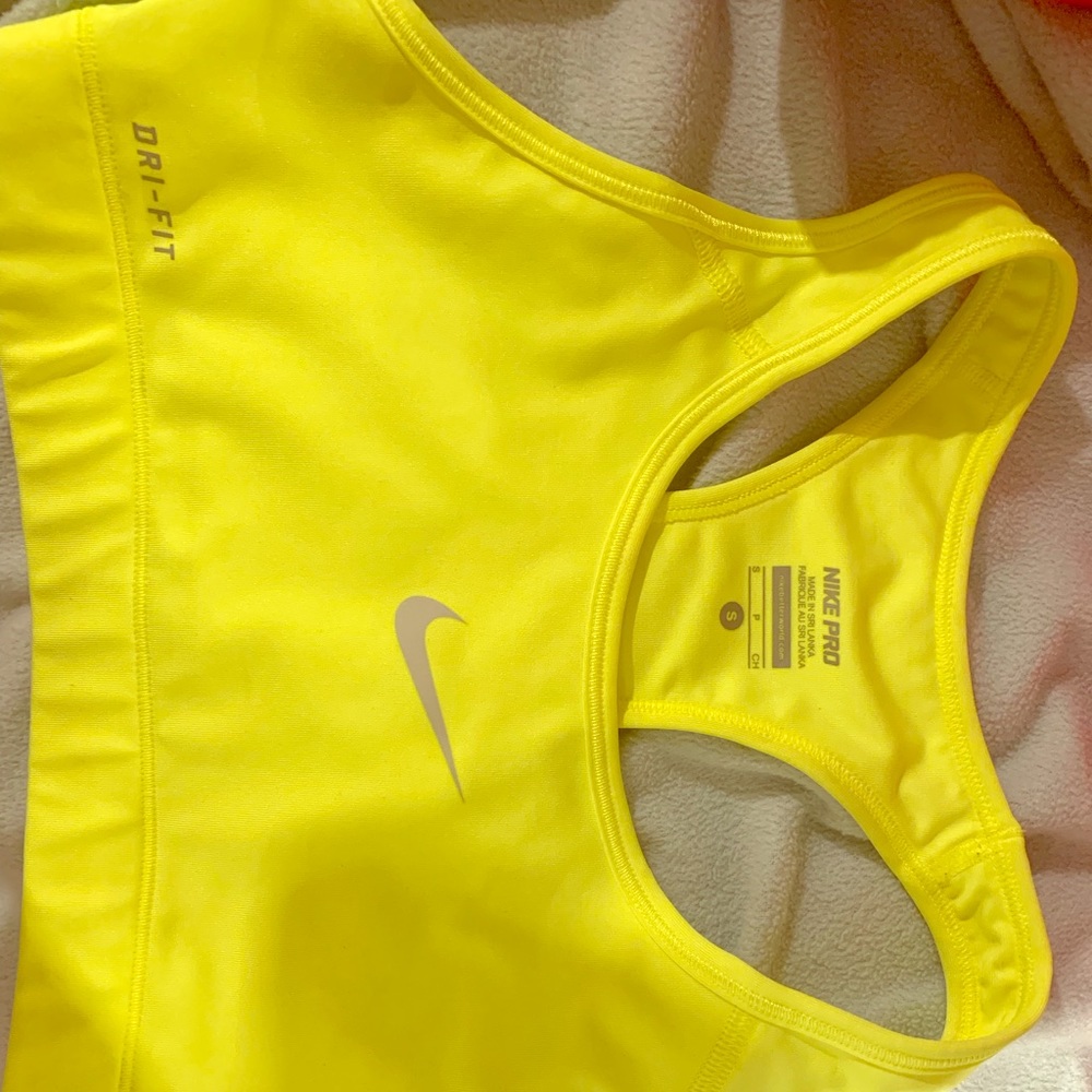 Nike dri fit sports bra